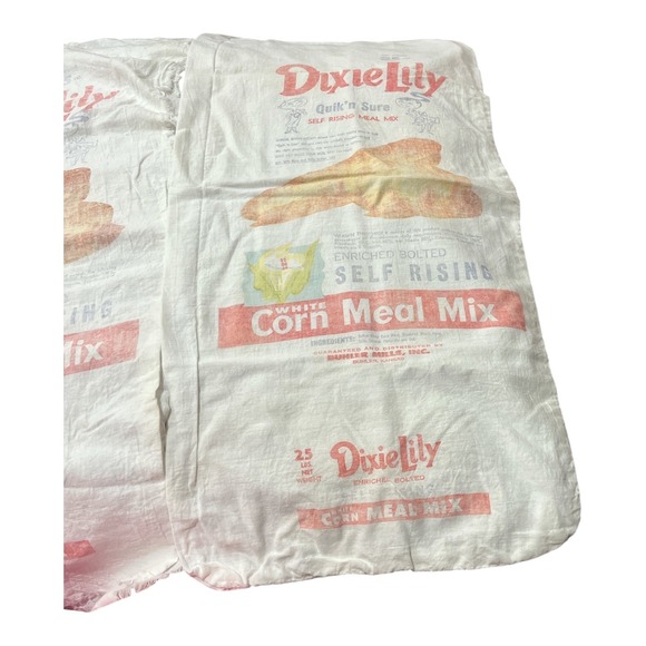 Dixie Lily Other - Vintage Dixie Lily White Corn Meal Mix 25 Lb Cloth Feed Sacks Buhler Mills 4 pc